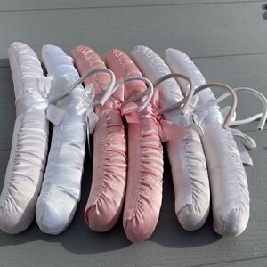 Satin Baby Hangers set of 6 white pink new unused